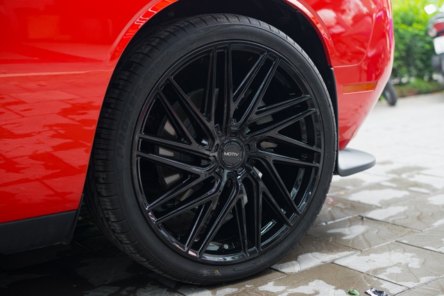 Dodge Challenger GT độ mâm hàng độc tại Hà Nội - Ảnh 3.