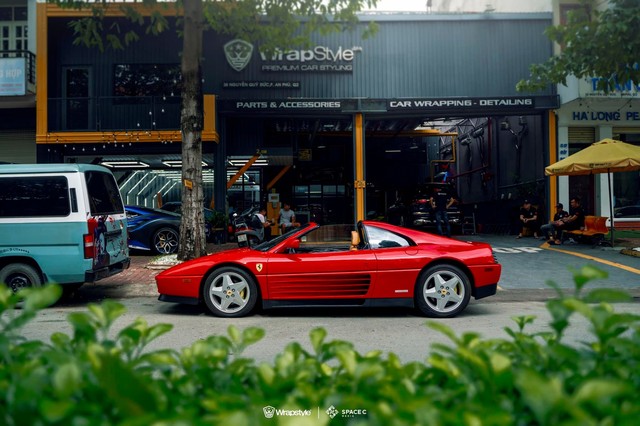 Ferrari 348 TS đầu tiên Việt Nam - Của hiếm khoảng 30 năm tuổi của người chơi đam mê sưu tầm - Ảnh 1. Ferrari 348 TS đầu tiên Việt Nam - Của hiếm khoảng 30 năm tuổi của người chơi đam mê sưu tầm - Ảnh 1.