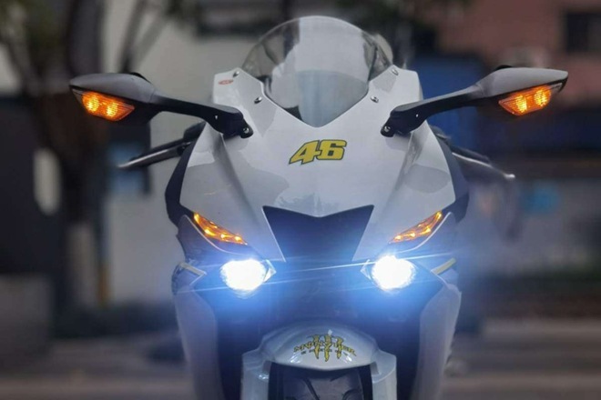 Hãng mô tô Trung Quốc tung ra mẫu xe 'sao chép' Yamaha R6: Độ hoàn thiện  thấp, đồng hồ 'nhái' Kawasaki, giá bằng 1/3 bản gốc